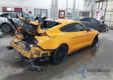 2019 Ford Mustang Gt Premium z USA, uszkodzony, nr VIN 1FA6P8CF8K5189657